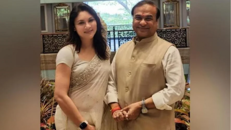 লকডাউনৰ আগতেই টেণ্ডাৰ নোহোৱাকৈ অসম মুখ্যমন্ত্ৰীৰ পত্নীৰ কোম্পানীয়ে পিপিই কিটৰ অৰ্ডাৰ লাভ কৰিছিল