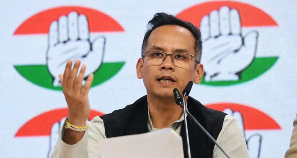ভূপেন বৰাৰ বিজেপিত যোগদানক লৈ তীব্ৰ আক্ৰমণ গৌৰৱ গগৈৰ, প্ৰাক্তন এপিচিচি সভাপতিয়ে মা কামাখ্যাৰ সন্মুখত লোৱা ‘শপত’ক লৈ তুলিলে প্ৰশ্ন